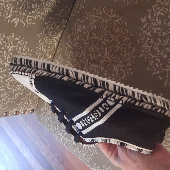 NWOT Missoni espadrille sneakers - Picture 10 of 13